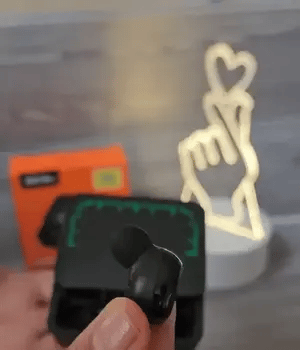 Revoluciona Tu Forma de Escuchar: Auriculares Inalámbricos con Pantalla LED