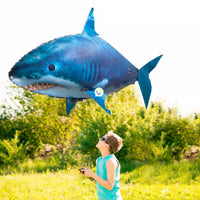 Tiburón Gigante: Tu Compañero de Juegos Acuáticos