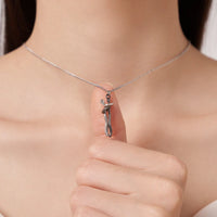 Dale un Significado Único a tu Relación con este Hermoso Collar