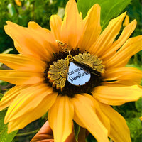 Collar de Girasol: ¡Expresa tu Brillo Cada Día!