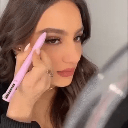 ¡Prueba el Lápiz Delineador 4 en 1 que Estabas Esperando!