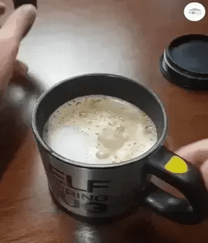 Dile Adiós a las Cucharas con la Nueva Taza Auto-revolvente