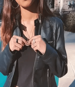 Collar de Girasol: ¡Expresa tu Brillo Cada Día!