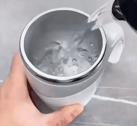 Siempre caliente y perfectamente mezclado: ¡Descubre el mug mezclador!