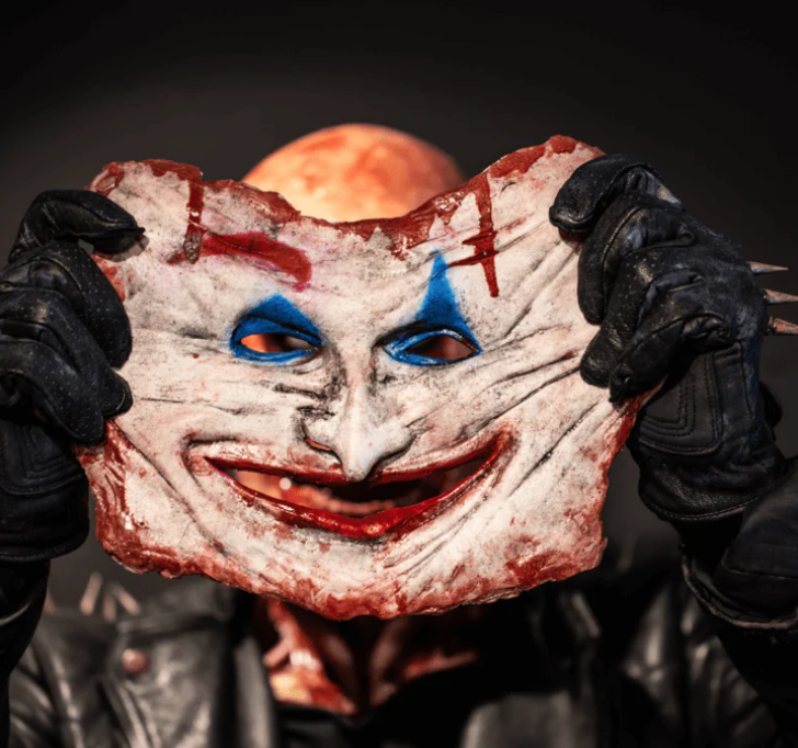 ¡La Máscara de Terror Que Estabas Esperando! Dale Miedo a Todos Este Halloween