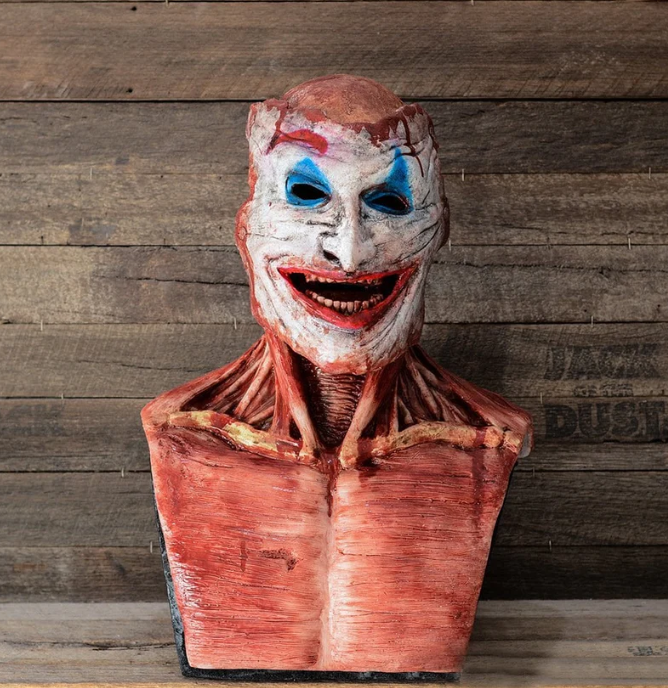 ¡La Máscara de Terror Que Estabas Esperando! Dale Miedo a Todos Este Halloween