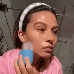 Revitaliza Tu Belleza Natural con Nuestro Rodillo de Hielo Exclusivo