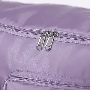 Combina Estilo y Funcionalidad con Nuestro Bolso Premium