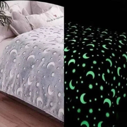 Cielo Estrellado en tu Cama: Descubre la Magia de Nuestra Cobija que Brilla en la Oscuridad